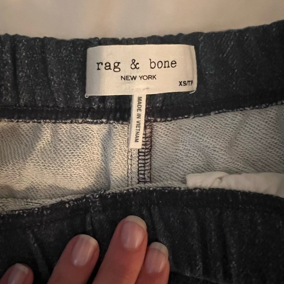 rag & bone NWOT Petra Miramar Wide-Leg Pants
Cotton Terry - Picture 5 of 6